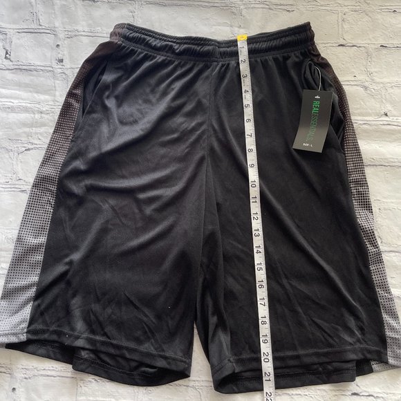 Real Essential Shorts - Picture 1 of 6